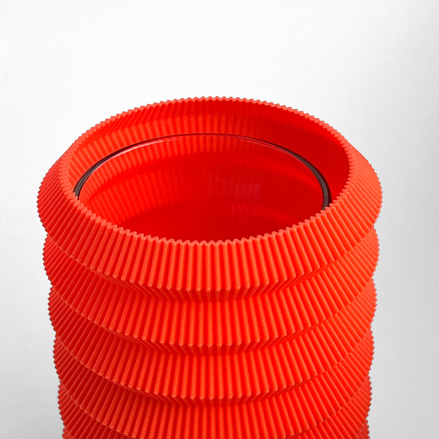 3D Printed S Vase 05 - Red